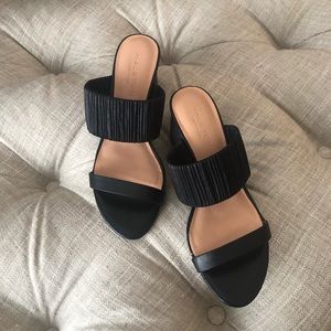 Black Halston Heritage Sandals size 6 1/2